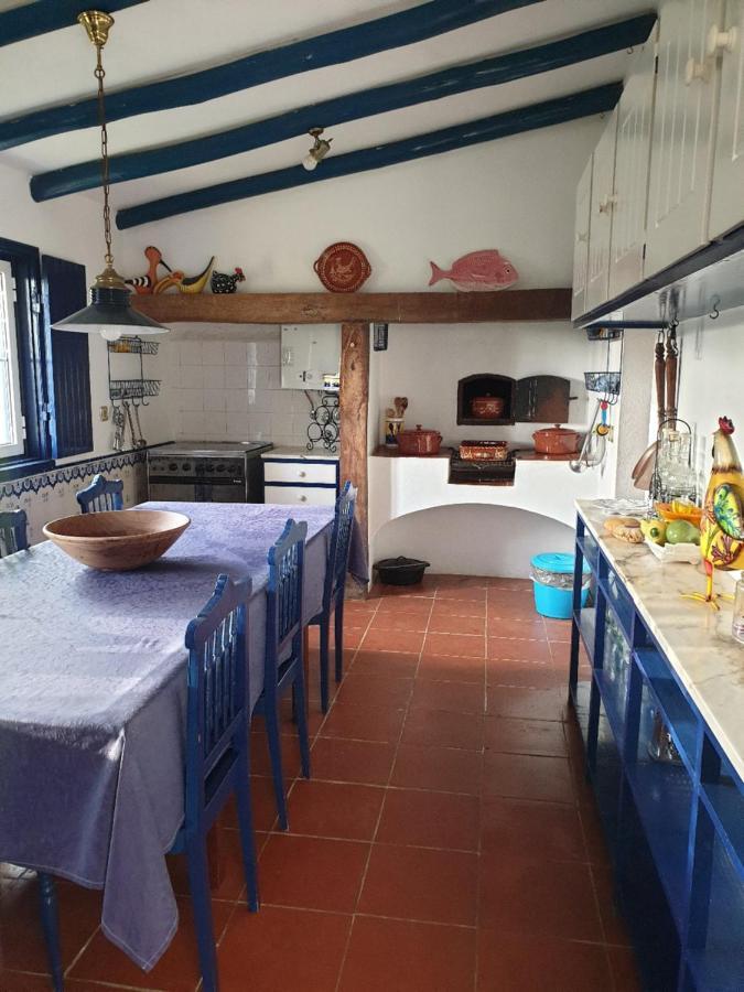 Вилла Sondela Self Catering Сан-Мартинью-ду-Порту Экстерьер фото