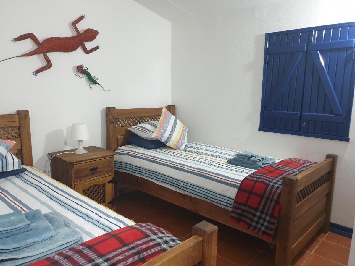 Вилла Sondela Self Catering Сан-Мартинью-ду-Порту Экстерьер фото