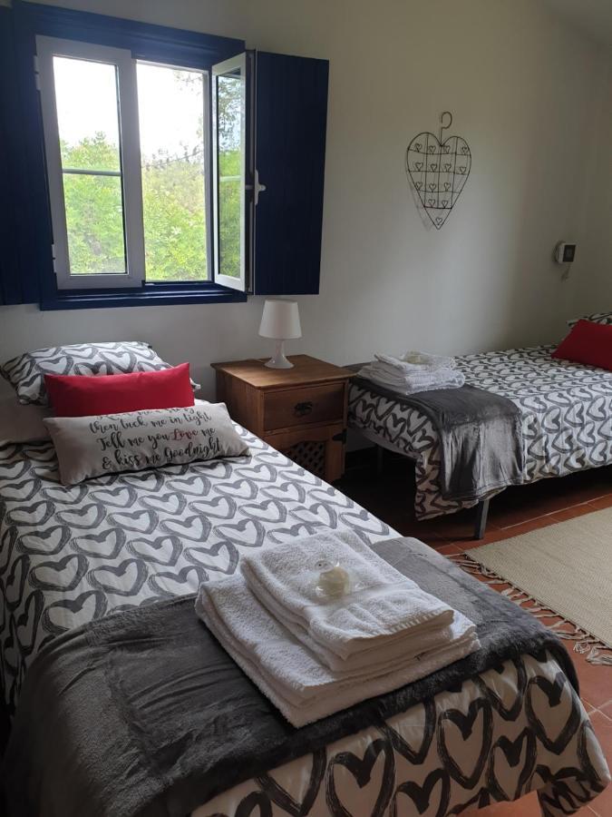 Вилла Sondela Self Catering Сан-Мартинью-ду-Порту Экстерьер фото
